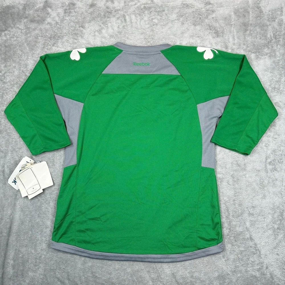 Reebok nwt chicago